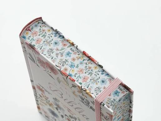 Santa Biblia RVR1960 Carpeta dura flores