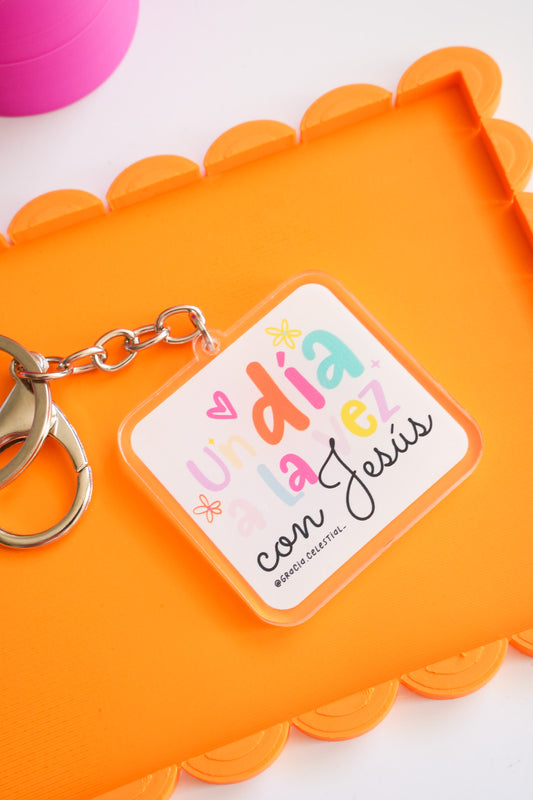Un día a la Vez Keychains