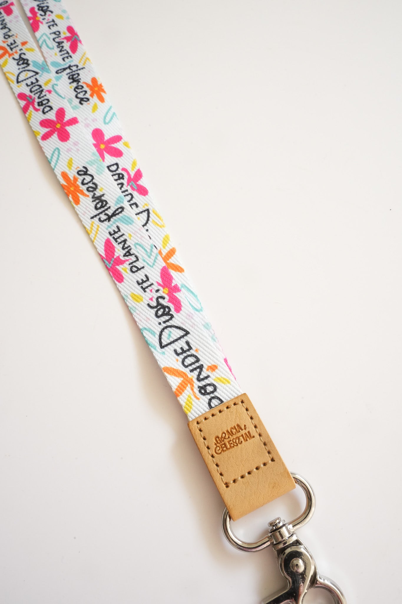 Donde Dios te Plante Florece Lanyards